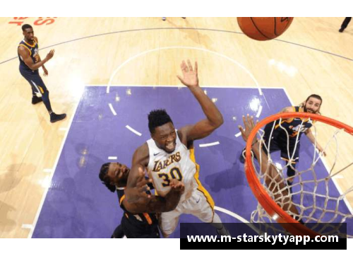 星空体育官网app下载爵士球星米切尔当选NBA全明星先发：一位新星的崛起之路
